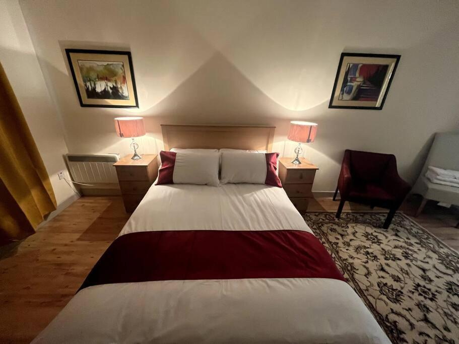 Elegant Rooms And Suites In Knock Knock  Esterno foto