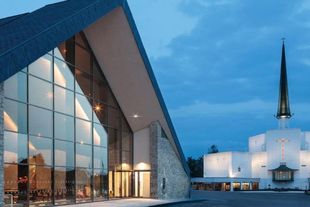 Elegant Rooms And Suites In Knock Knock  Esterno foto